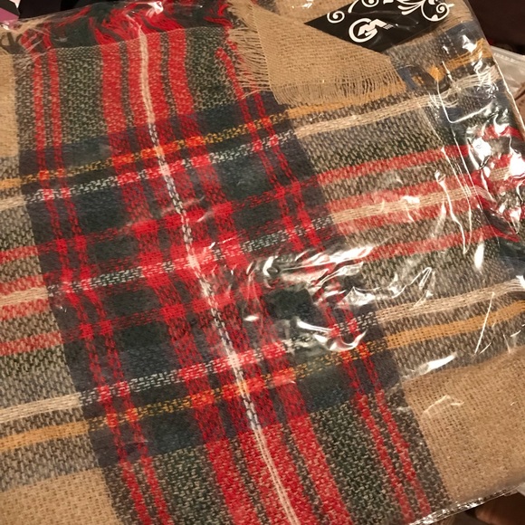 Scarf - Picture 1 of 1